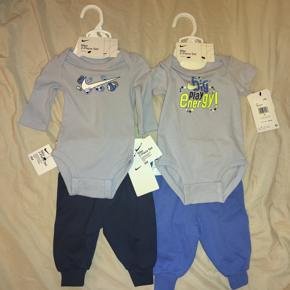 Nike Baby Bodysuit and Pants Set‎